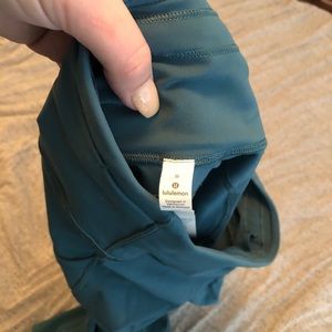 Lululemon cropped leggings